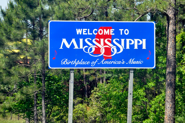 welcome to Mississippi sign